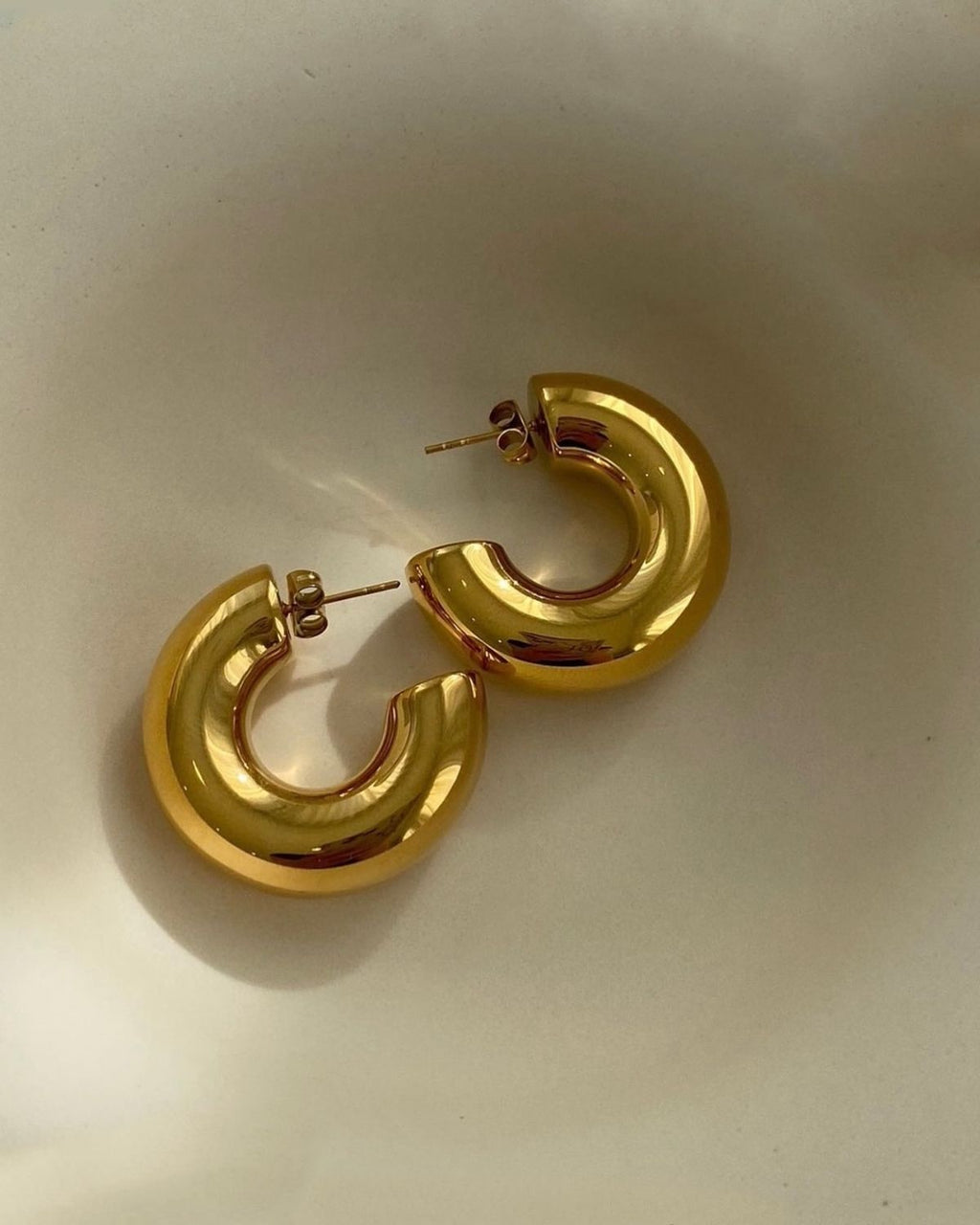 Everyday Hoop Earring