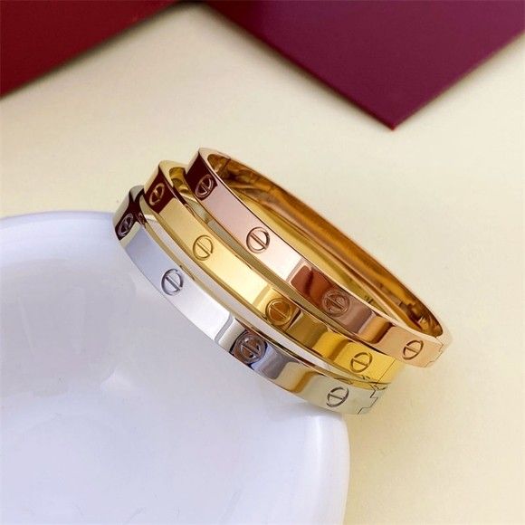 Suki Bangle