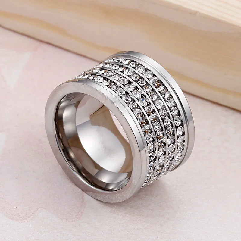Luxe Band Ring